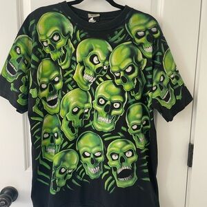 Liquid Blue Mens XL Green Skull T-Shirt All Over Print Glow In The Dark